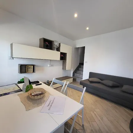 Apartament Aurora Fronte
